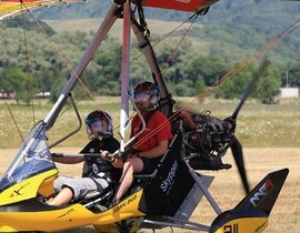 Baptême en ULM Pendulaire près de Clermont-Ferrand Baptême en ULM Pendulaire près de Clermont-Ferrand