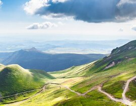 Baptême en ULM Pendulaire - Survol des Volcans d'Auvergne Baptême en ULM Pendulaire - Survol des Volcans d'Auvergne