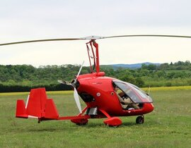 Pilotage d'ULM Autogire près de Clermont-Ferrand Pilotage d'ULM Autogire près de Clermont-Ferrand