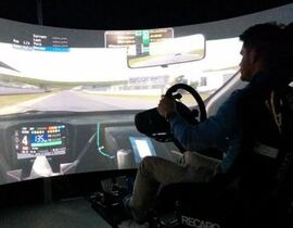 Simulateur de Pilotage Auto à Bordeaux Simulateur de Pilotage Auto à Bordeaux