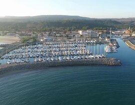 Baptême en Hélicoptère près de Narbonne Baptême en Hélicoptère près de Narbonne