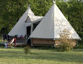 Week-end dans un Tipi près d'Auch Week-end dans un Tipi près d'Auch