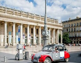 Balade en 2CV à Bordeaux Balade en 2CV à Bordeaux