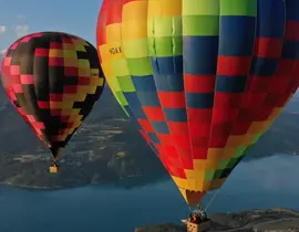 Week-end Survol du Lac de Serre-Ponçon en Montgolfière Week-end Survol du Lac de Serre-Ponçon en Montgolfière
