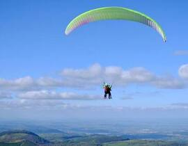 Week-end Survol des Volcans d'Auvergne en Parapente