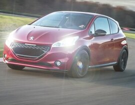 Stage de Pilotage en Peugeot 208 - Circuit d'Issoire Stage de Pilotage en Peugeot 208 - Circuit d'Issoire
