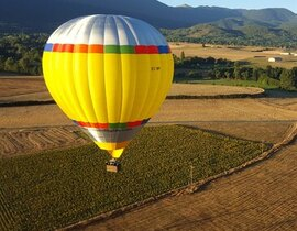 Vol en Montgolfière - Survol des Pyrénées Vol en Montgolfière - Survol des Pyrénées