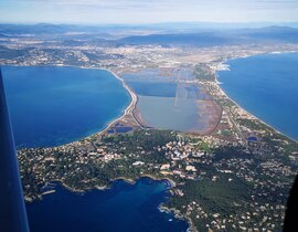 Baptême Privatif en Avion au Castellet - La Côte Varoise Baptême Privatif en Avion au Castellet - La Côte Varoise