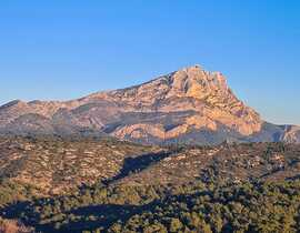 Baptême Privatif en Avion - Survol de la Sainte Victoire Baptême Privatif en Avion - Survol de la Sainte Victoire
