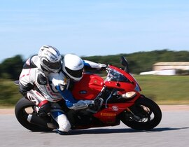 Baptême Sensations en Moto Aprilia à Lédenon Baptême Sensations en Moto Aprilia à Lédenon