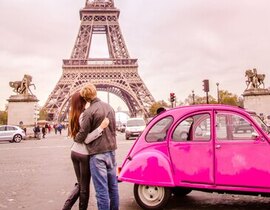 Balade Romantique en 2CV avec Dîner à Paris