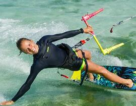 Baptême de Kitesurf à Hyères Baptême de Kitesurf à Hyères