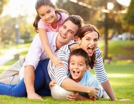 Séance Photo en Famille à Aix-en-Provence Séance Photo en Famille à Aix-en-Provence