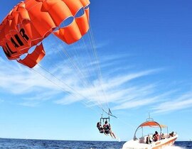 Parachute Ascensionnel à Cavalaire