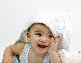 Shooting Photo de Bébé à Lyon Shooting Photo de Bébé à Lyon