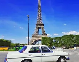 Balade Gastronomique en Voiture de Collection à Paris