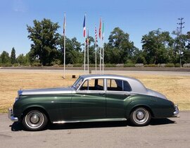 Pilotage d'une Voiture Anglaise de Collection à Mulhouse Pilotage d'une Voiture Anglaise de Collection à Mulhouse