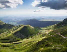 Baptême en Hélicoptère - Survol du Puy de Sancy Baptême en Hélicoptère - Survol du Puy de Sancy