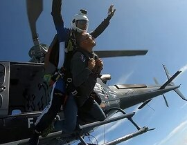 Saut en Parachute depuis un Hélicoptère près de Chambéry