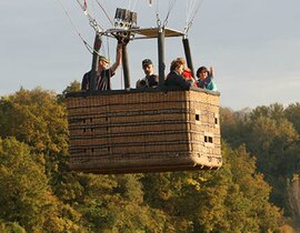 Vol en Montgolfière près de Maubeuge - Survol de l'Avesnois Vol en Montgolfière près de Maubeuge - Survol de l'Avesnois