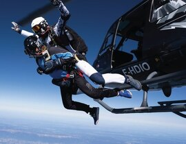 Saut en Parachute depuis un Hélicoptère près d'Annecy