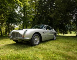 Baptême sur Route en Aston Martin DB6 à Tours Baptême sur Route en Aston Martin DB6 à Tours