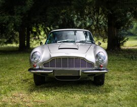 Stage sur Route en Aston Martin DB6 à Tours Stage sur Route en Aston Martin DB6 à Tours