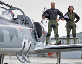 Initiation au Pilotage d'Avion de Chasse à Carcassonne Initiation au Pilotage d'Avion de Chasse à Carcassonne