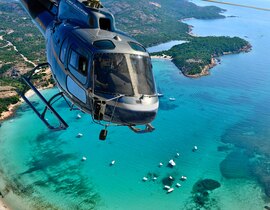 Baptême en Hélicoptère - Survol de la Baie d'Ajaccio