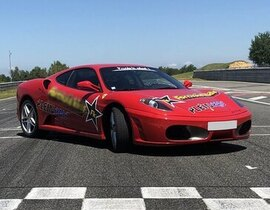 Stage de Pilotage Enfant en Ferrari F430 près d'Orléans Stage de Pilotage Enfant en Ferrari F430 près d'Orléans