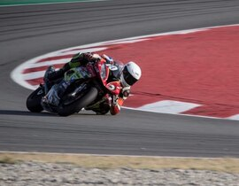 Stage de Pilotage Moto - Circuit des Ecuyers Stage de Pilotage Moto - Circuit des Ecuyers