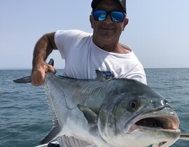 Pêche au gros à Port-Saint-Louis-du-Rhône en Camargue  Pêche au gros à Port-Saint-Louis-du-Rhône en Camargue
