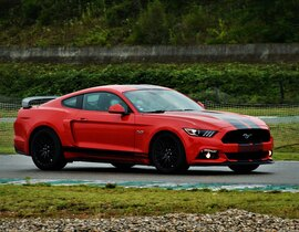 Baptême en Ford Mustang V8 - Circuit de Château-Gaillard Baptême en Ford Mustang V8 - Circuit de Château-Gaillard