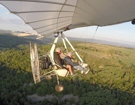 Vol en ULM Pendulaire à Saint-Flour - Les Volcans d'Auvergne Vol en ULM Pendulaire à Saint-Flour - Les Volcans d'Auvergne