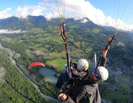 Baptême en Parapente à Samoëns - Vallée du Giffre Baptême en Parapente à Samoëns - Vallée du Giffre