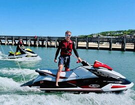 Randonnée en Jet Ski à Trouville-sur-Mer Randonnée en Jet Ski à Trouville-sur-Mer