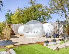 Nuit en Bulle avec Jacuzzi Privatif près de Caen Nuit en Bulle avec Jacuzzi Privatif près de Caen