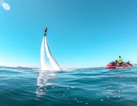 Initiation au Flyboard à Sainte-Maxime Initiation au Flyboard à Sainte-Maxime