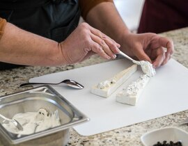 Cours de Cuisine Autour de la Truffe près de Bollène Cours de Cuisine Autour de la Truffe près de Bollène