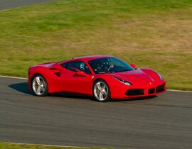 Stage en Ferrari 488 GTB - Circuit de Saint-Laurent-de-Mûre Stage en Ferrari 488 GTB - Circuit de Saint-Laurent-de-Mûre