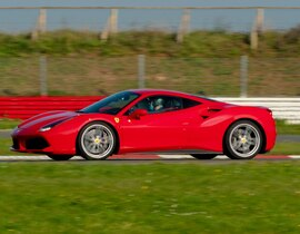 Stage en Ferrari 488 GTB - Circuit de Bresse Stage en Ferrari 488 GTB - Circuit de Bresse