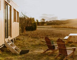Nuit insolite en Tiny House dans un Vignoble près de Troyes Nuit insolite en Tiny House dans un Vignoble près de Troyes