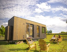 Nuit insolite en Tiny House dans une Ferme près de Dole Nuit insolite en Tiny House dans une Ferme près de Dole