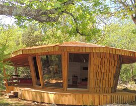 Nuit en Cabane Insolite avec Spa près de Montpellier Nuit en Cabane Insolite avec Spa près de Montpellier