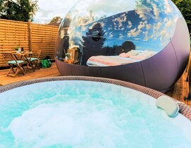 Nuit en Bulle avec Jacuzzi Privatif près de Pau