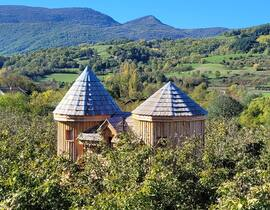 Nuit en Château dans les Arbres avec Spa près de Valence