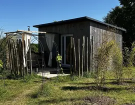 Nuit en Écolodge avec Bain Nordique Privatif près de Nantes Nuit en Écolodge avec Bain Nordique Privatif près de Nantes