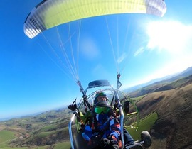 Initiation au Paramoteur au cœur du Pays Basque Initiation au Paramoteur au cœur du Pays Basque