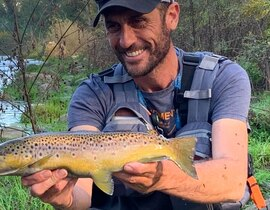 Initiation à la Pêche à la Truite près de Mauriac en Auvergne Initiation à la Pêche à la Truite près de Mauriac en Auvergne