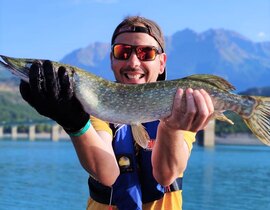Pêche Sportive sur le Lac de Serre-Ponçon